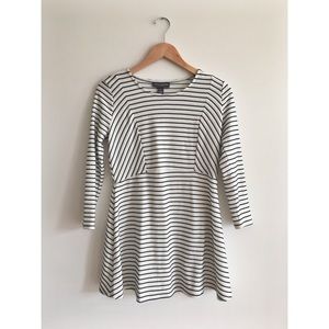 A Pea in the Pod Maternity Top